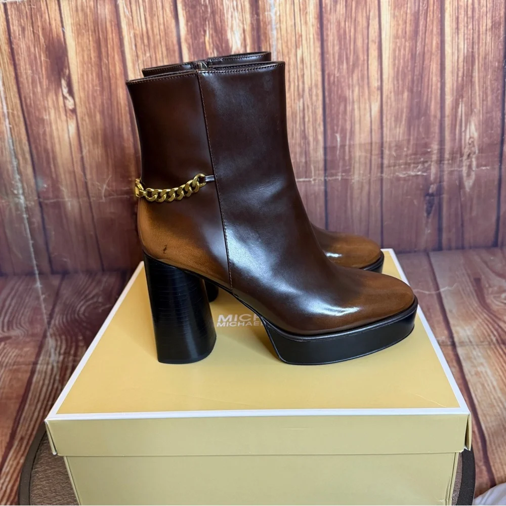 Michael Kors Carlisle Women’s Leather Chain Ankle Boots Platform Chunky Heel 8.5 - Picture 4 of 14